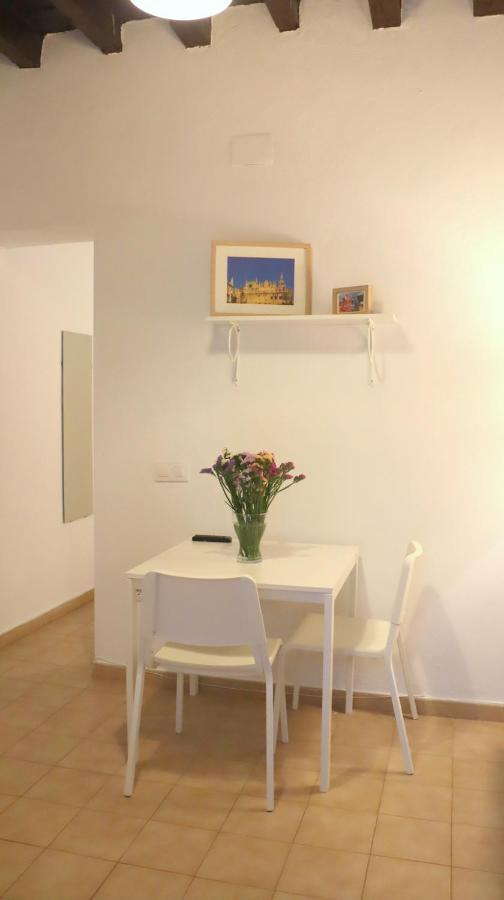 Apartamento Corral De Triana Seville Exterior photo